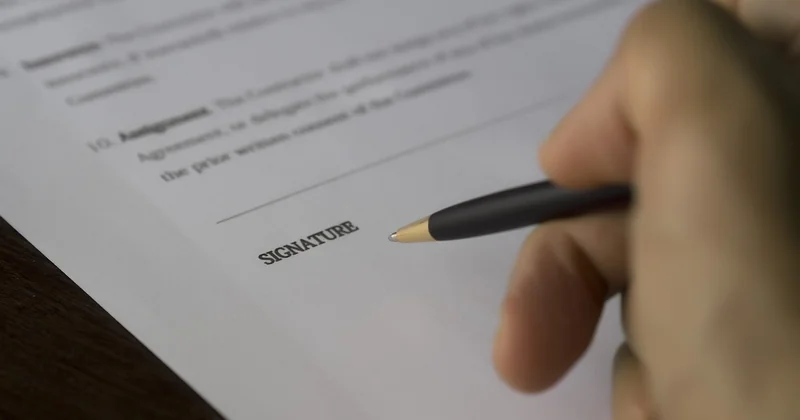 Valeur juridique et risques : ce qu'il faut savoir avant de signer