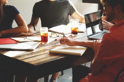 Quand est-ce le bon moment pour recruter son premier salarié ?